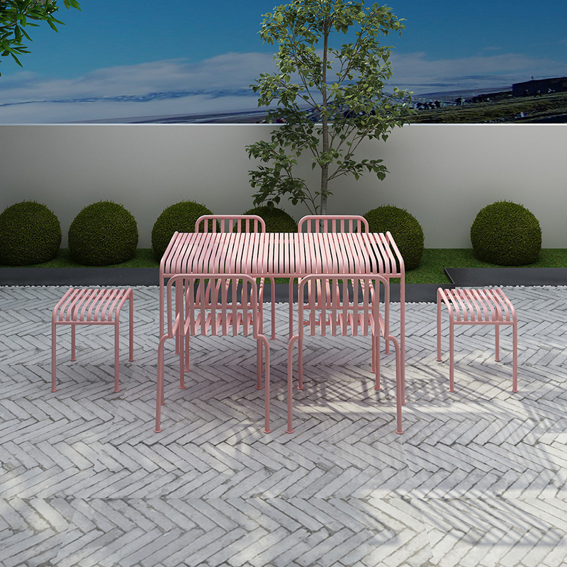 Pink Wrought Iron Garden Table - đánh giá và giá Outdoor Furniture Ofo